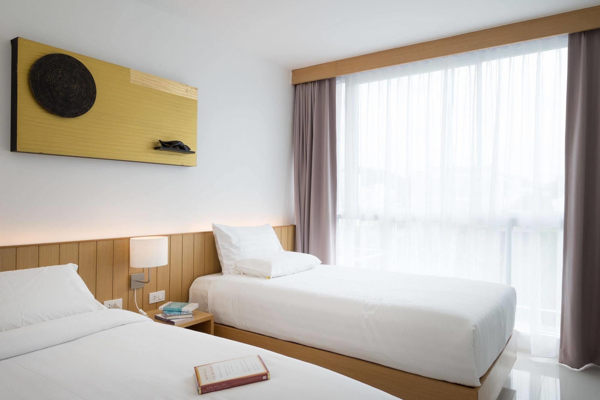 Modern Thai Suites Phuket المظهر الخارجي الصورة